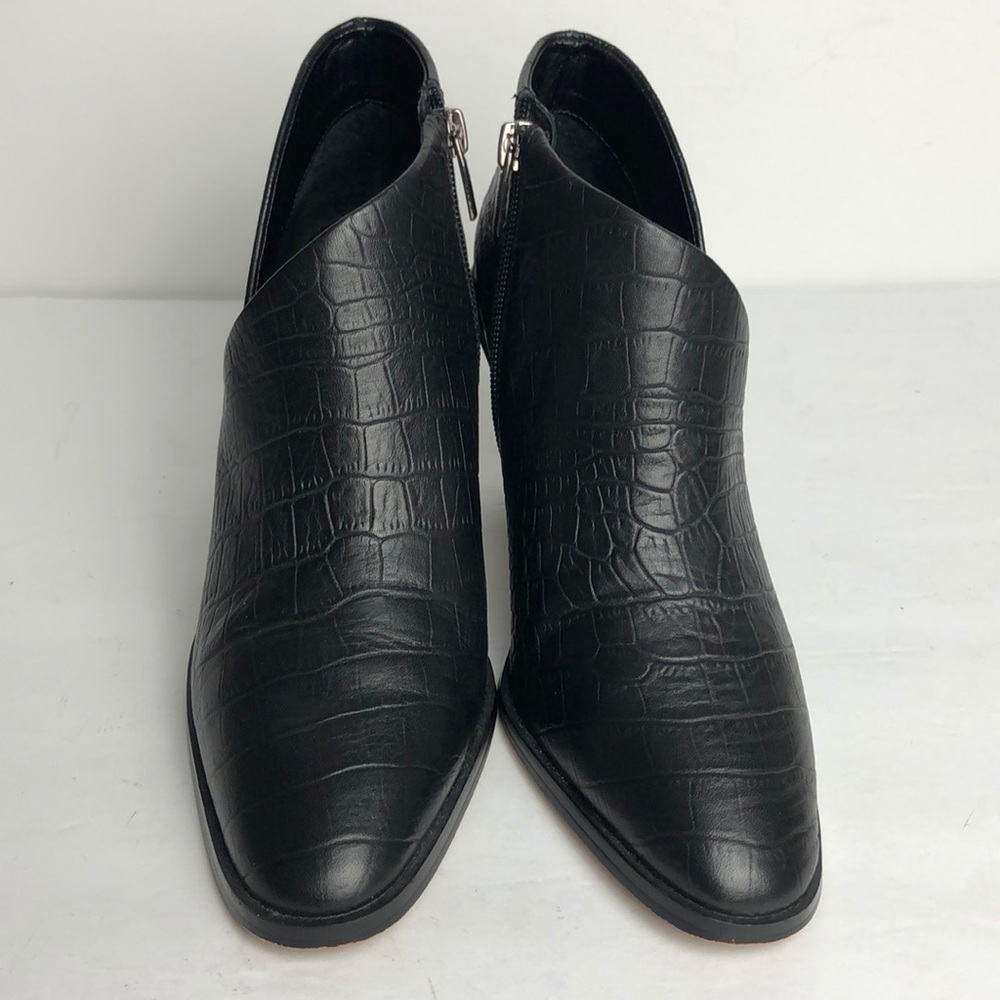 Vince Camuto Jorgetta Croc Embossed Ankle Boots 8 - Picture 4 of 10